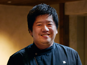 友森隆司氏 シェフ